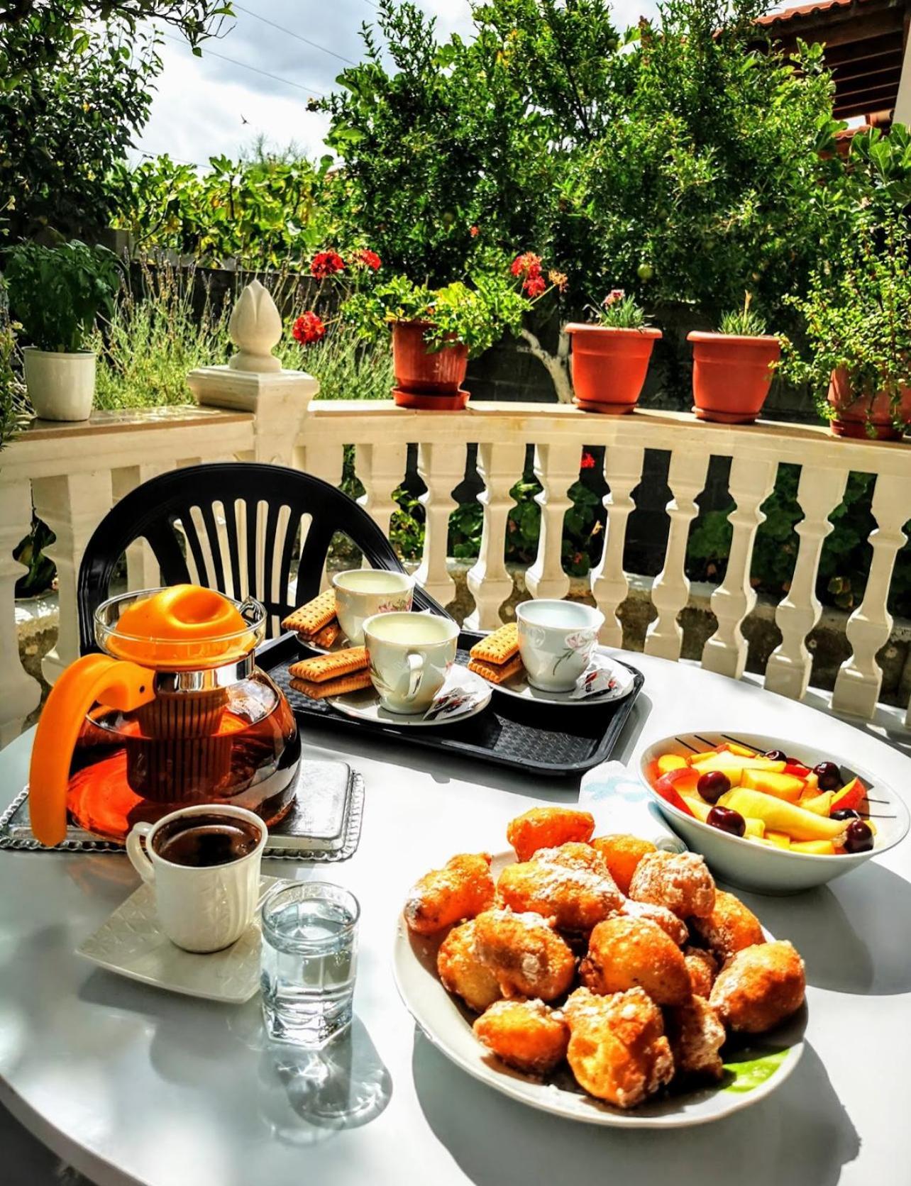 Guest House Narta Vlore Bagian luar foto